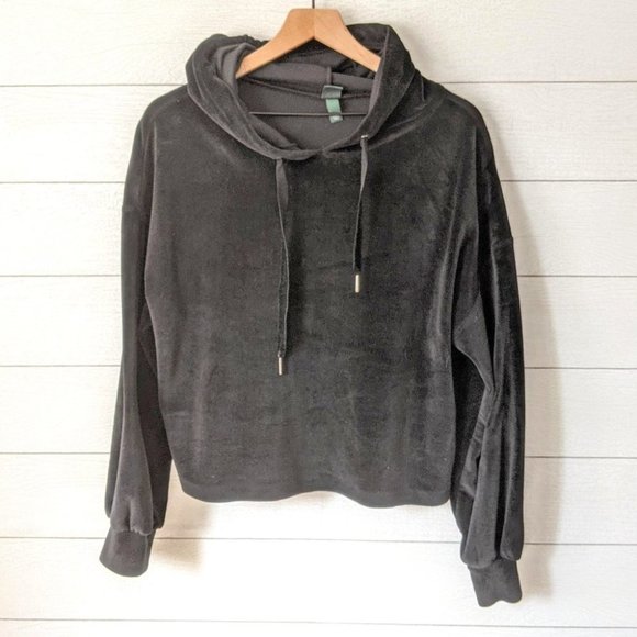 Wild Fable Black Velour Cropped Hoodie M